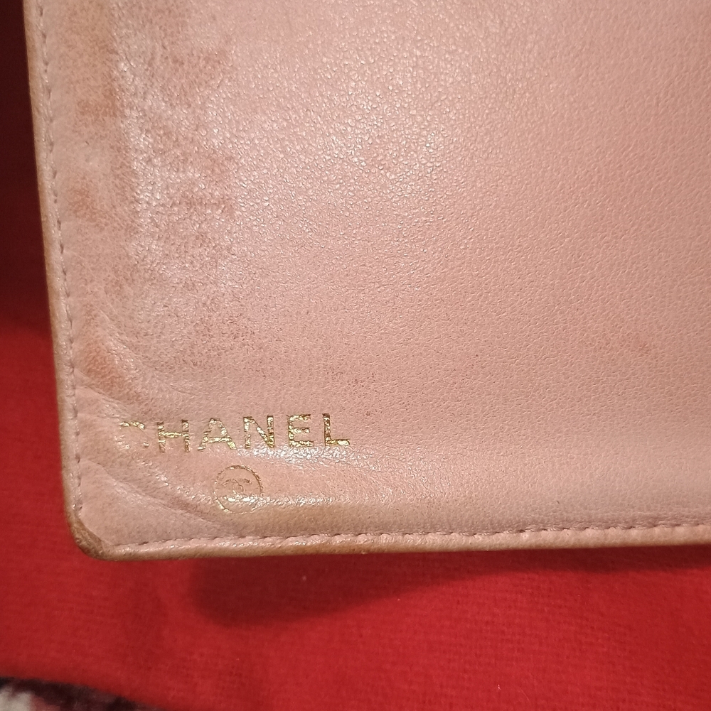Chanel Vintage Caviar Leather Wallet EUC - Picture 5 of 16